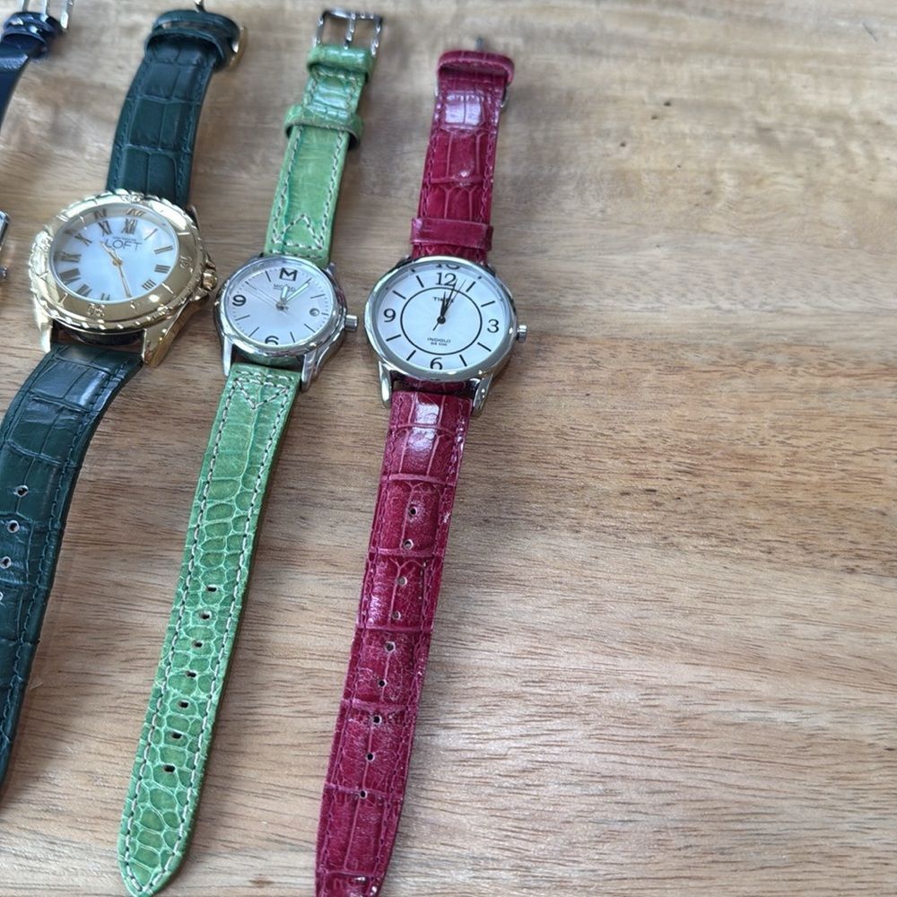 Timex Croc embossed Red Leather Strap Watch GUC - Picture 13 of 14